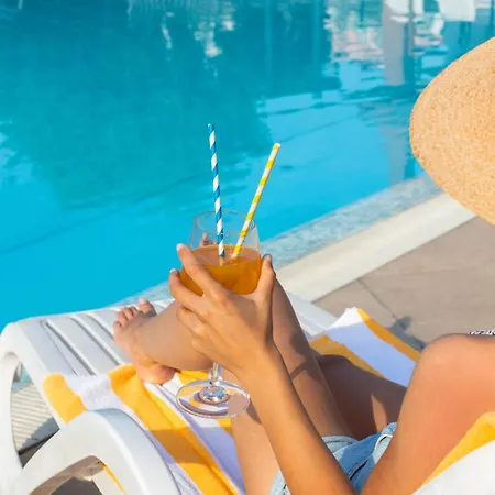 Aparthotel Nettuno Peschiera del Garda