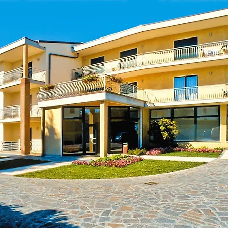 Nettuno アパートホテル