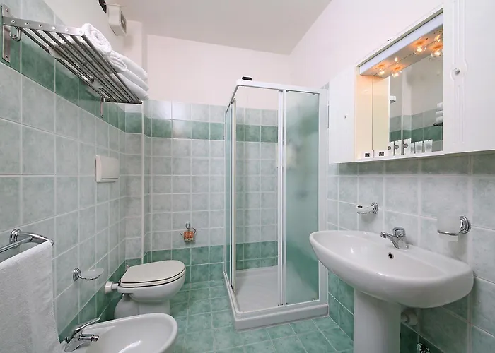 アパートホテル Nettuno 4*