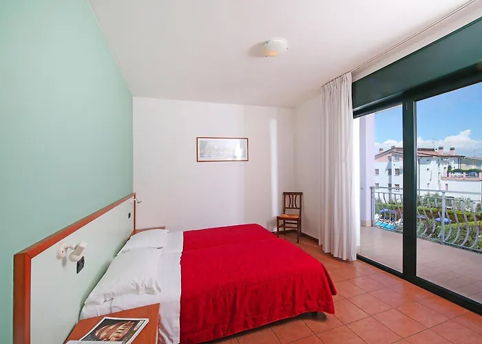 Nettuno アパートホテル 4*