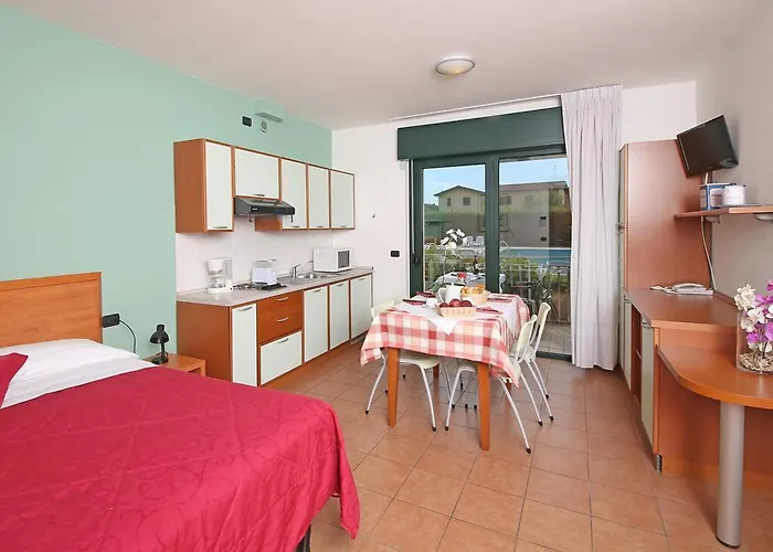 Nettuno アパートホテル